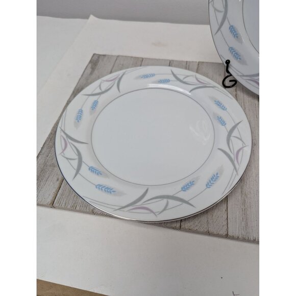 Vintage Valmont Royal Wheat Platinum Trim Set of 2 Dinner Plates 10 1/4" - Picture 2 of 6